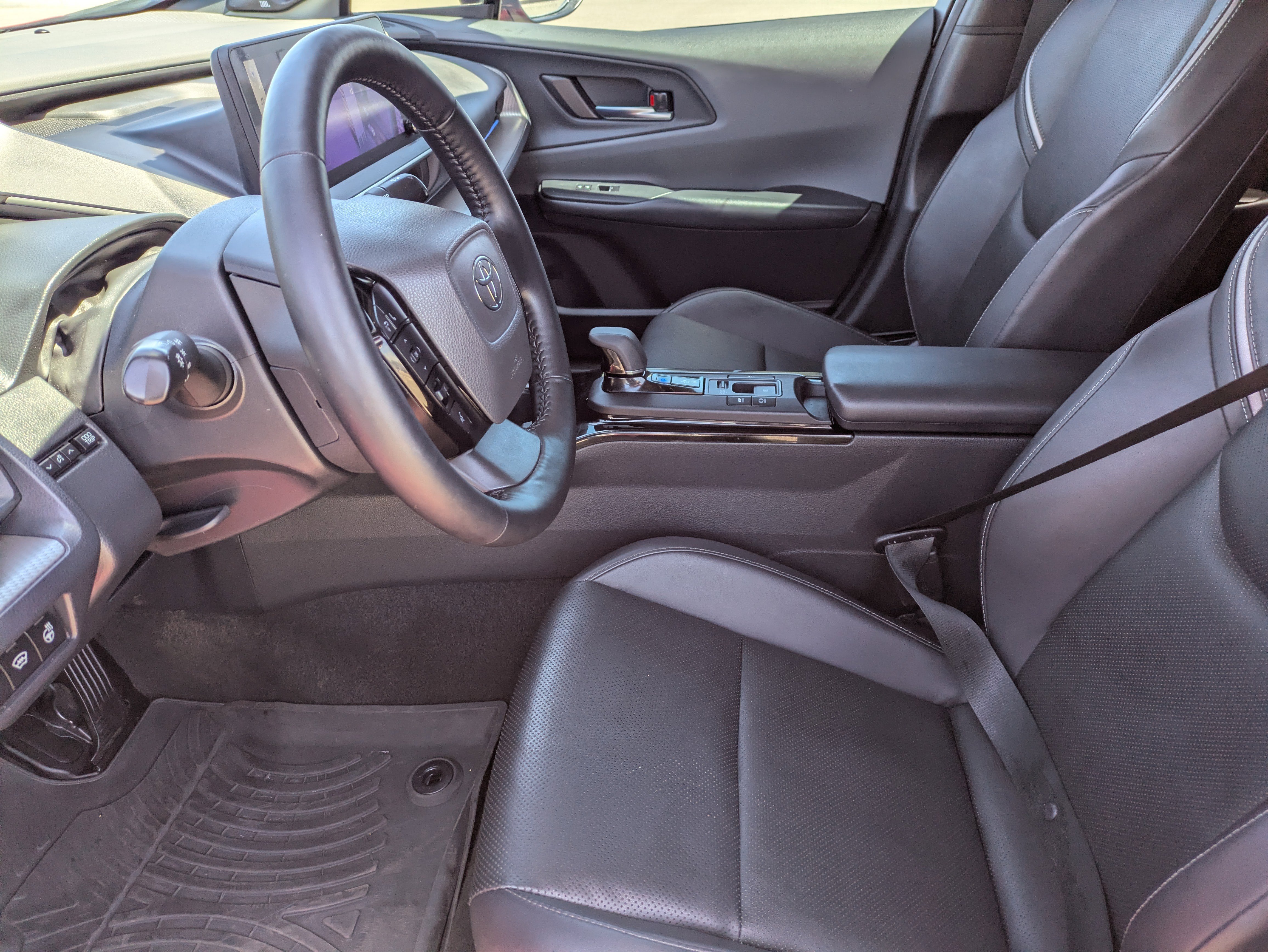 Used 2023 Toyota Prius Limited image 24