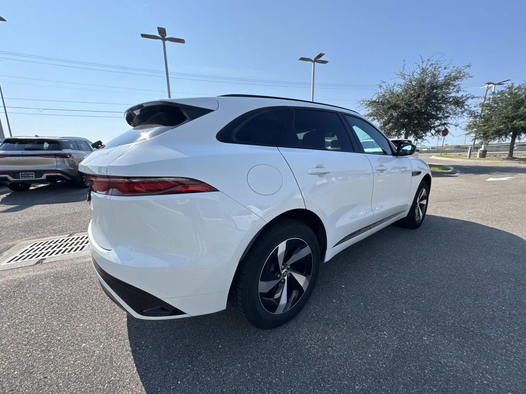 Used 2024 Jaguar F-PACE R-Dynamic S image 5