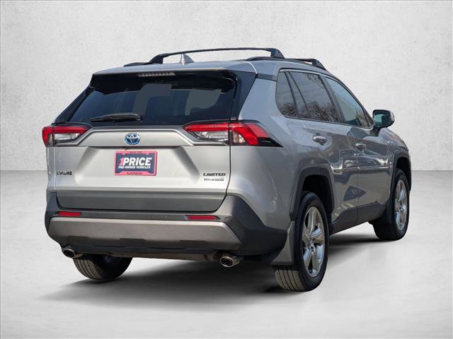 Used 2020 Toyota RAV4 Limited image 4