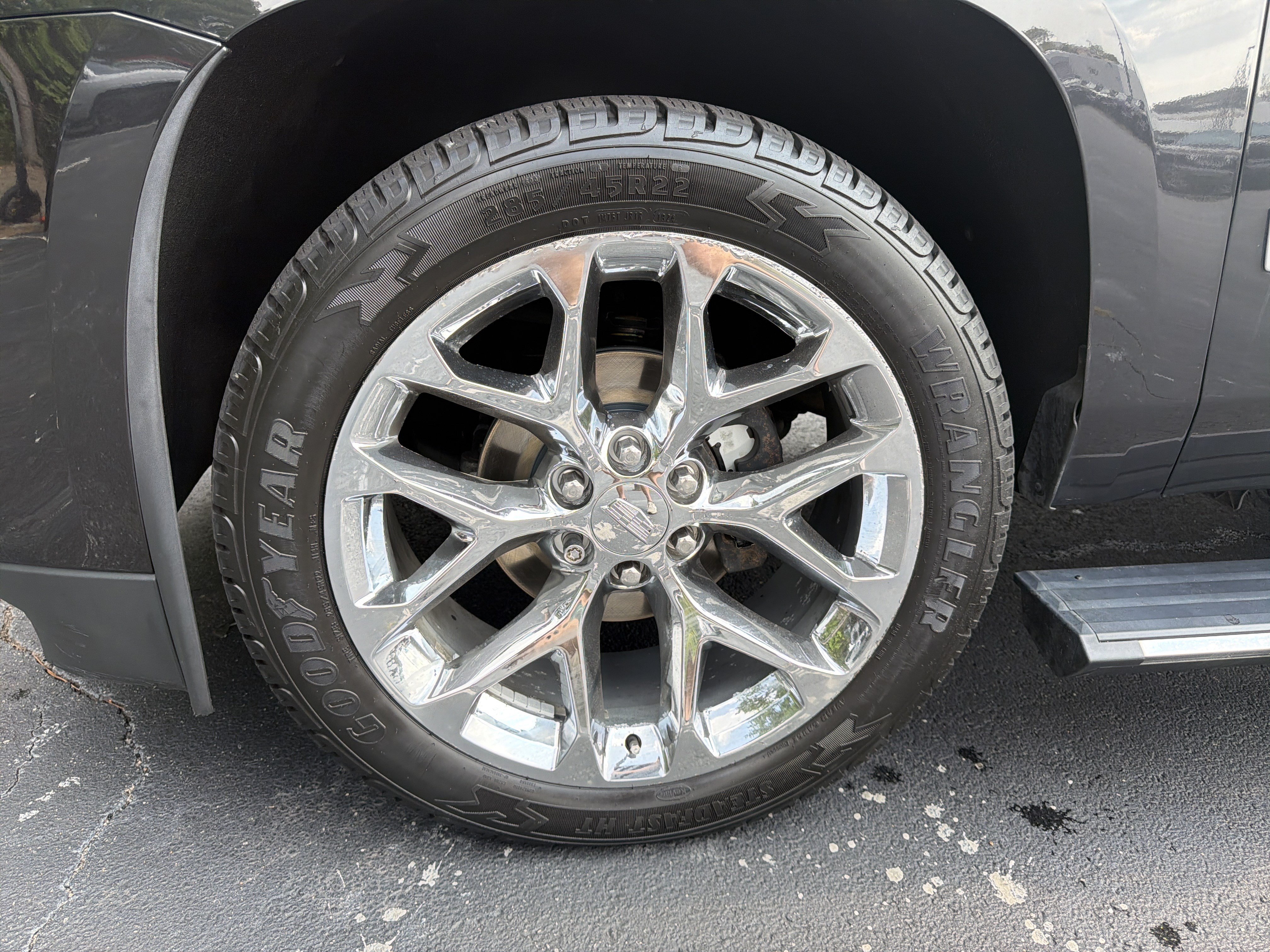 Used 2019 Cadillac Escalade Platinum AWD/4WD image 13