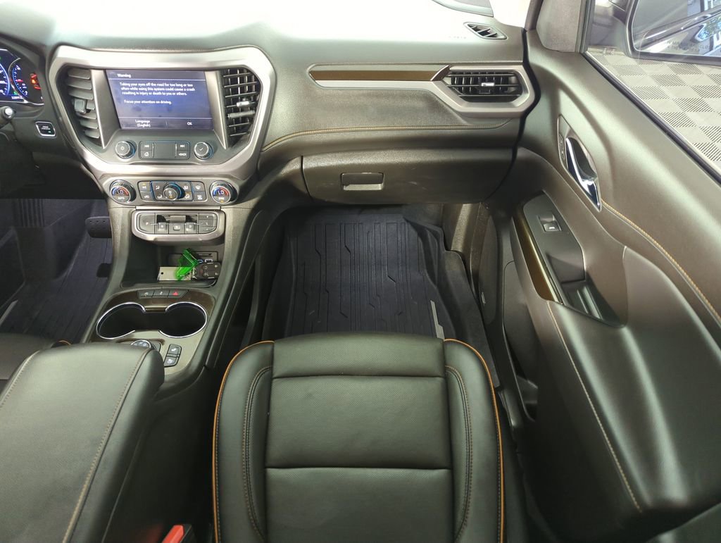 Used 2023 GMC Acadia AT4 w/ Technology Package image 16