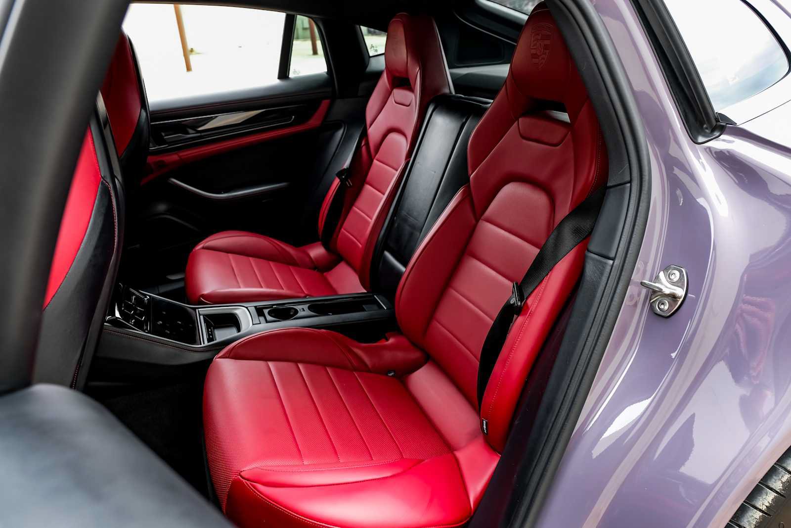 Used 2024 Porsche Panamera RWD image 38