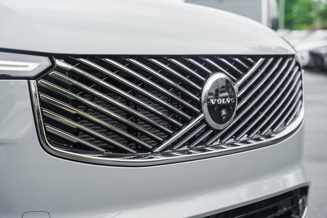 New 2026 Volvo XC90 B6 Plus w/ Protection Package Premier image 11