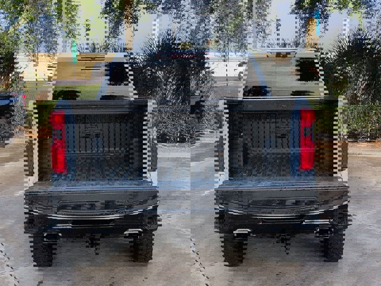 Used 2020 Chevrolet Silverado 1500 LT Trail Boss image 23