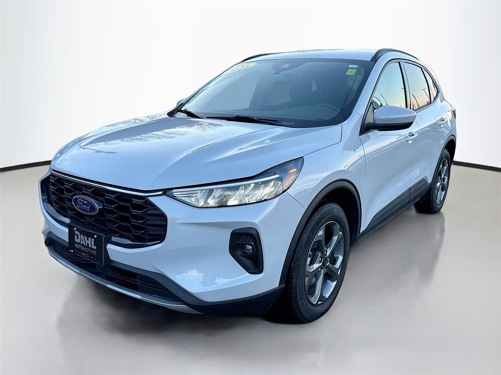 Used 2025 Ford Escape ST-Line Select image 3