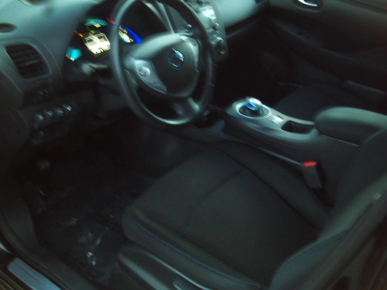 Used 2015 Nissan Leaf S w/ Charge Package image 9