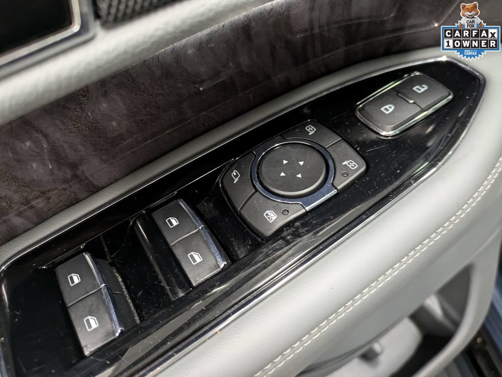 Used 2019 Lincoln Navigator Select w/ Technology Package AWD/4WD image 9