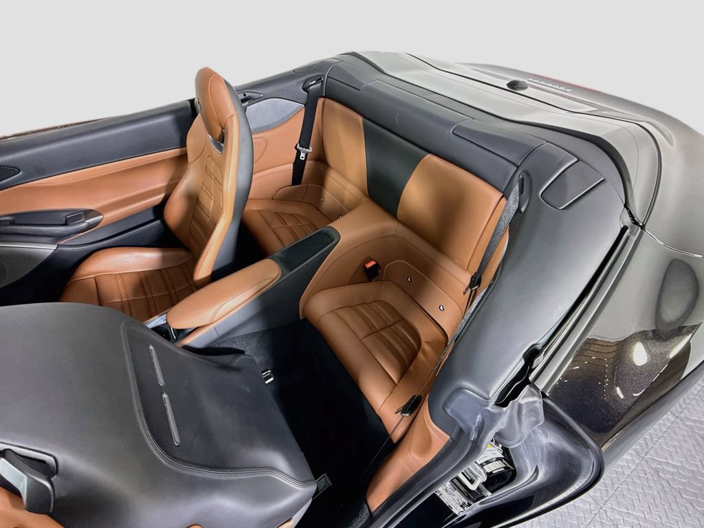 Used 2020 Ferrari Portofino RWD image 19
