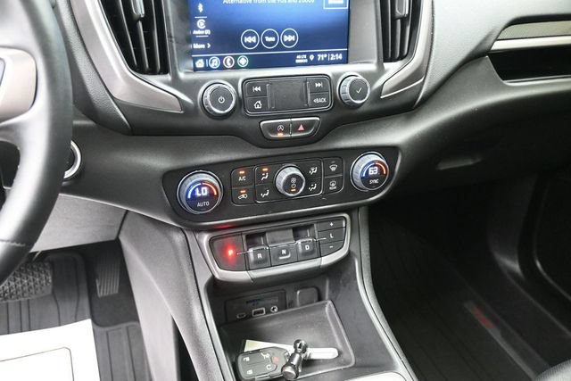Used 2024 GMC Terrain AT4 AWD/4WD image 10