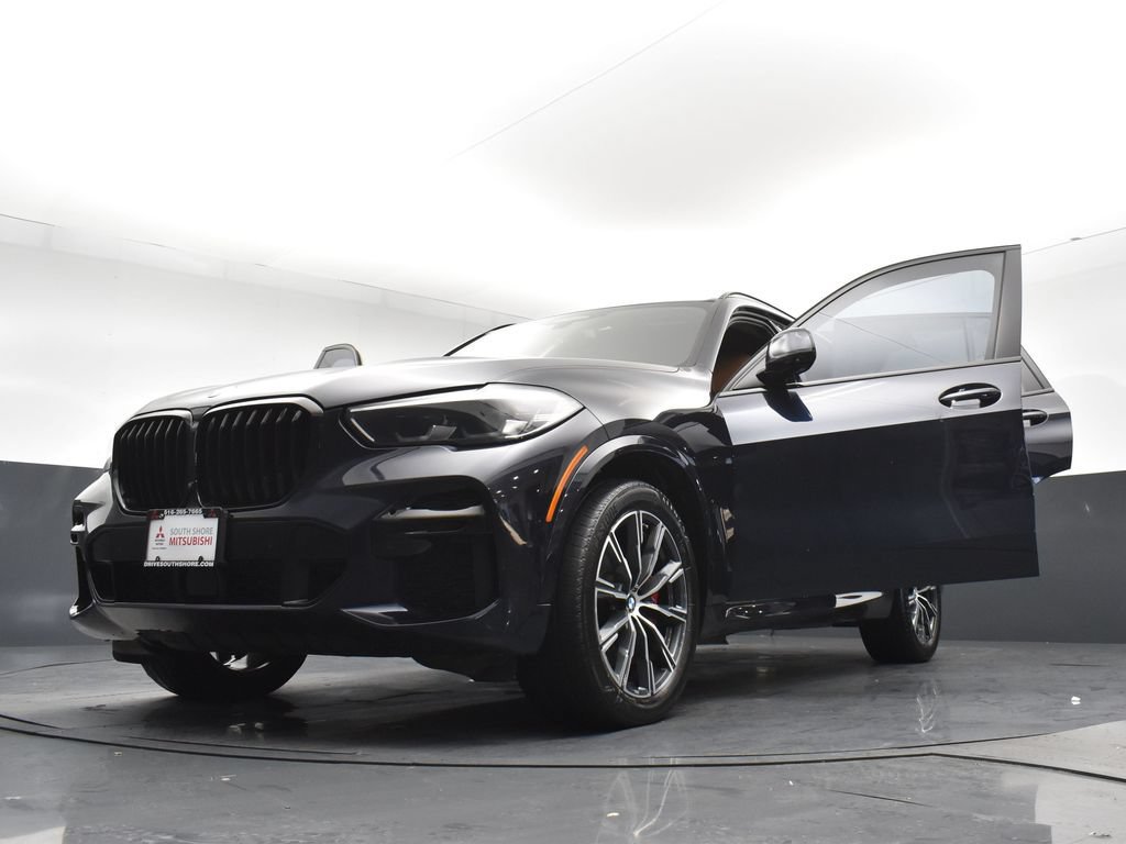 Used 2023 BMW X5 xDrive40i w/ M Sport Package AWD/4WD image 30