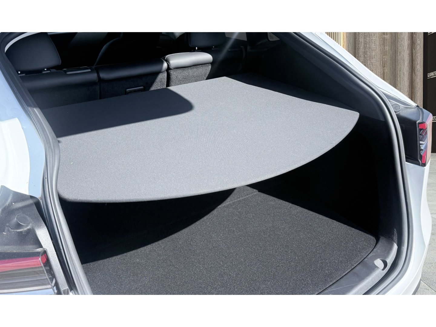 Used 2023 Tesla Model Y Long Range image 15