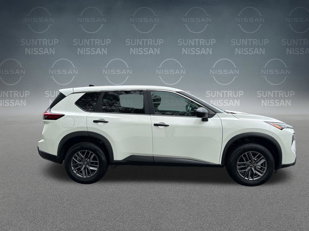 Used 2025 Nissan Rogue S FWD image 20
