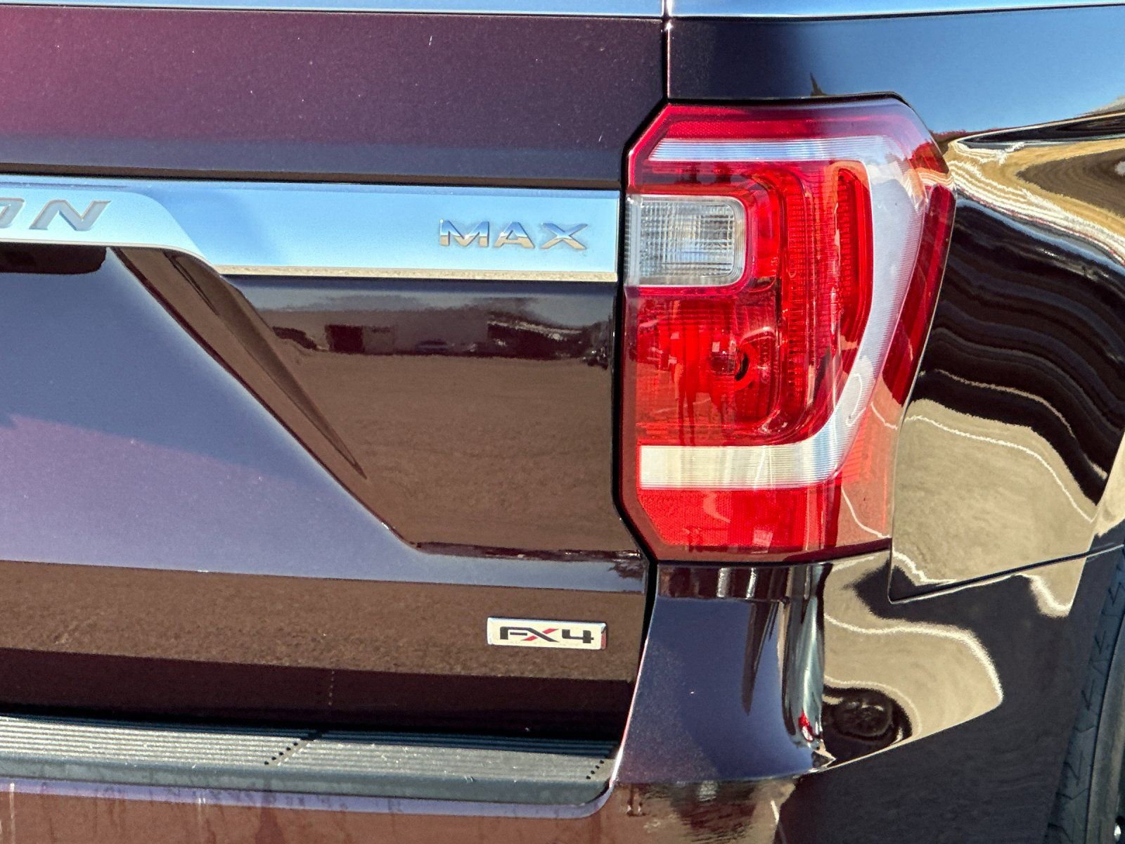 Used 2020 Ford Expedition Max XLT w/ Equipment Group 202A image 36