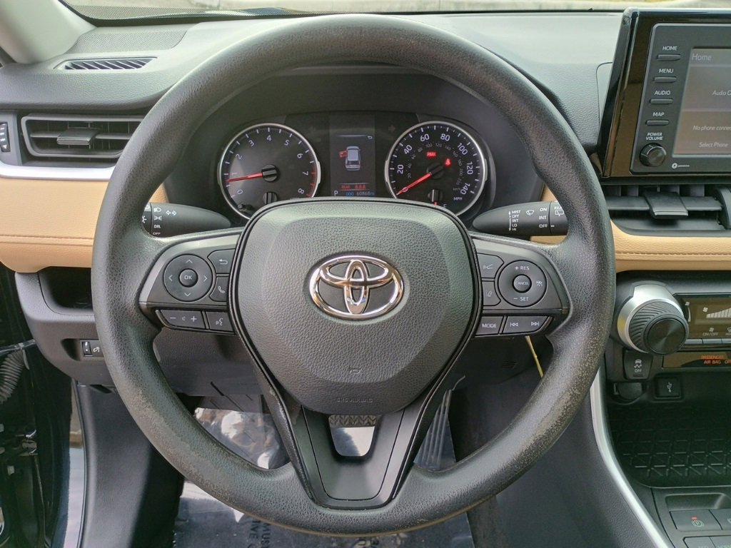 Used 2022 Toyota RAV4 LE image 24