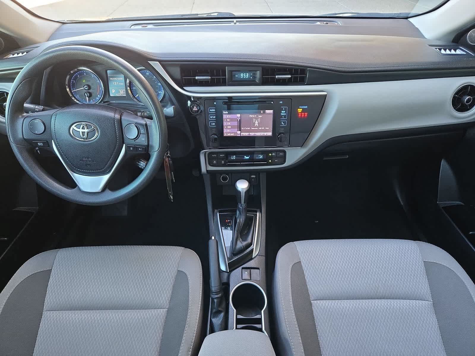 Used 2019 Toyota Corolla LE w/ Carpet Mat Package (TMS) FWD image 15