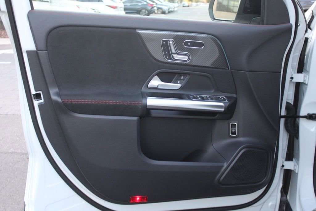 Certified 2023 Mercedes-Benz GLA 250 4MATIC image 45