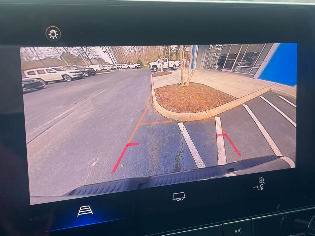 Used 2024 Chevrolet Colorado W/T image 8