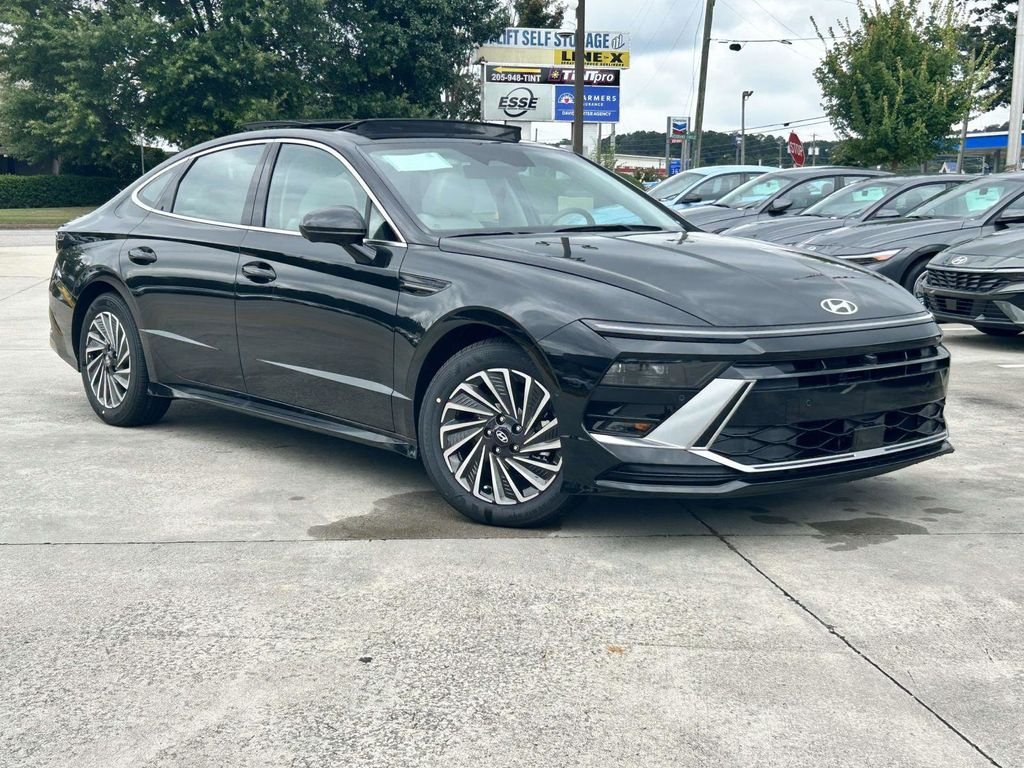 New 2026 Hyundai Sonata Limited FWD image 1