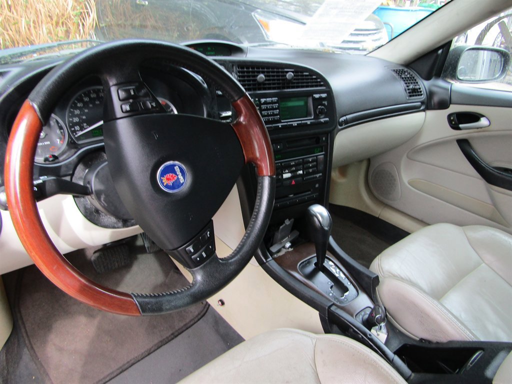 Used 2004 Saab 9-3 Arc image 6