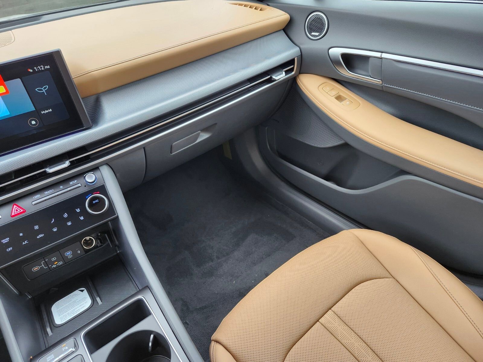 New 2026 Hyundai Sonata Limited FWD image 15