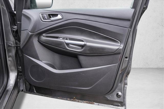 Used 2016 Ford Escape SE image 30