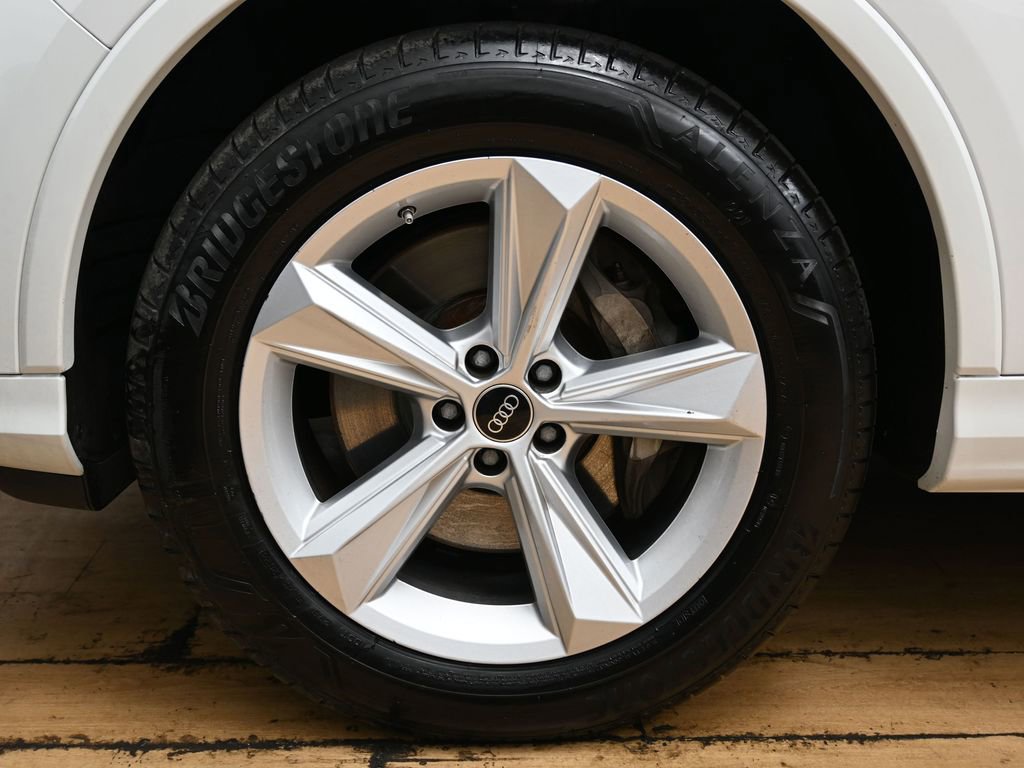 Used 2023 Audi Q7 2.0T Premium image 12