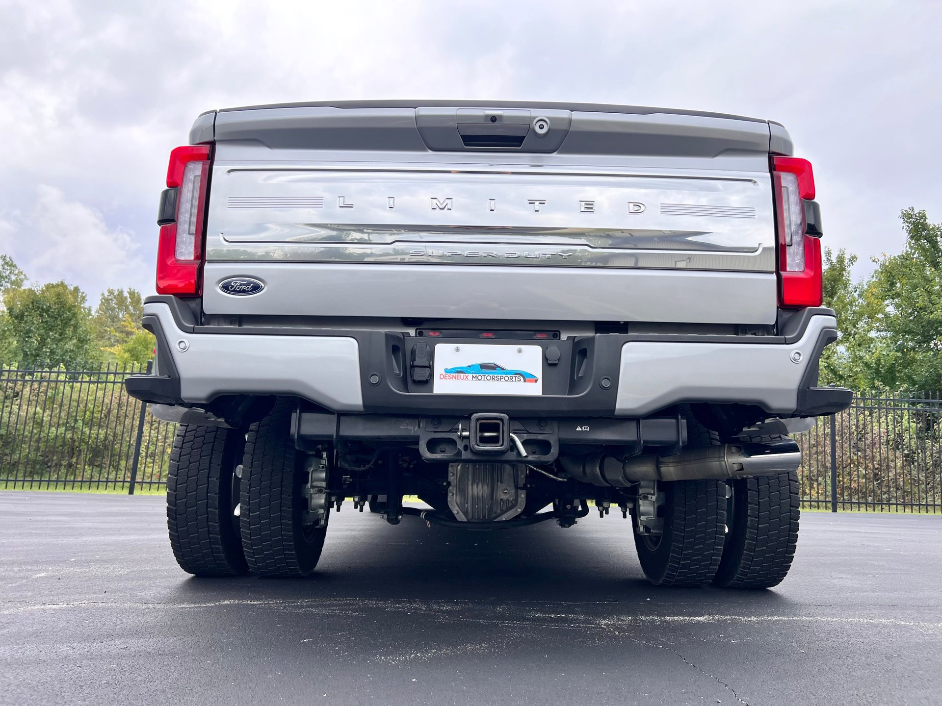 Used 2024 Ford F450 Limited w/ FX4 Off-Road Package image 30