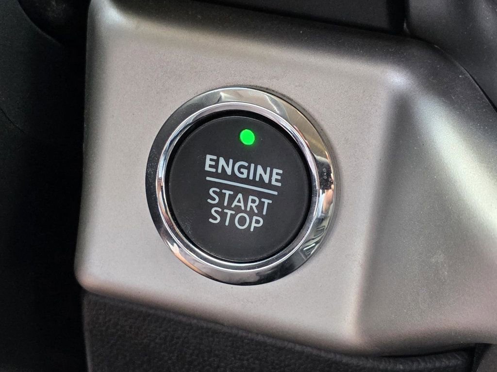 Used 2024 Ford Expedition Max XLT image 23