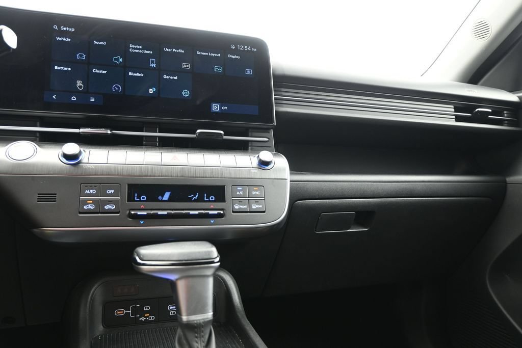 Used 2025 Hyundai Kona SEL FWD image 15