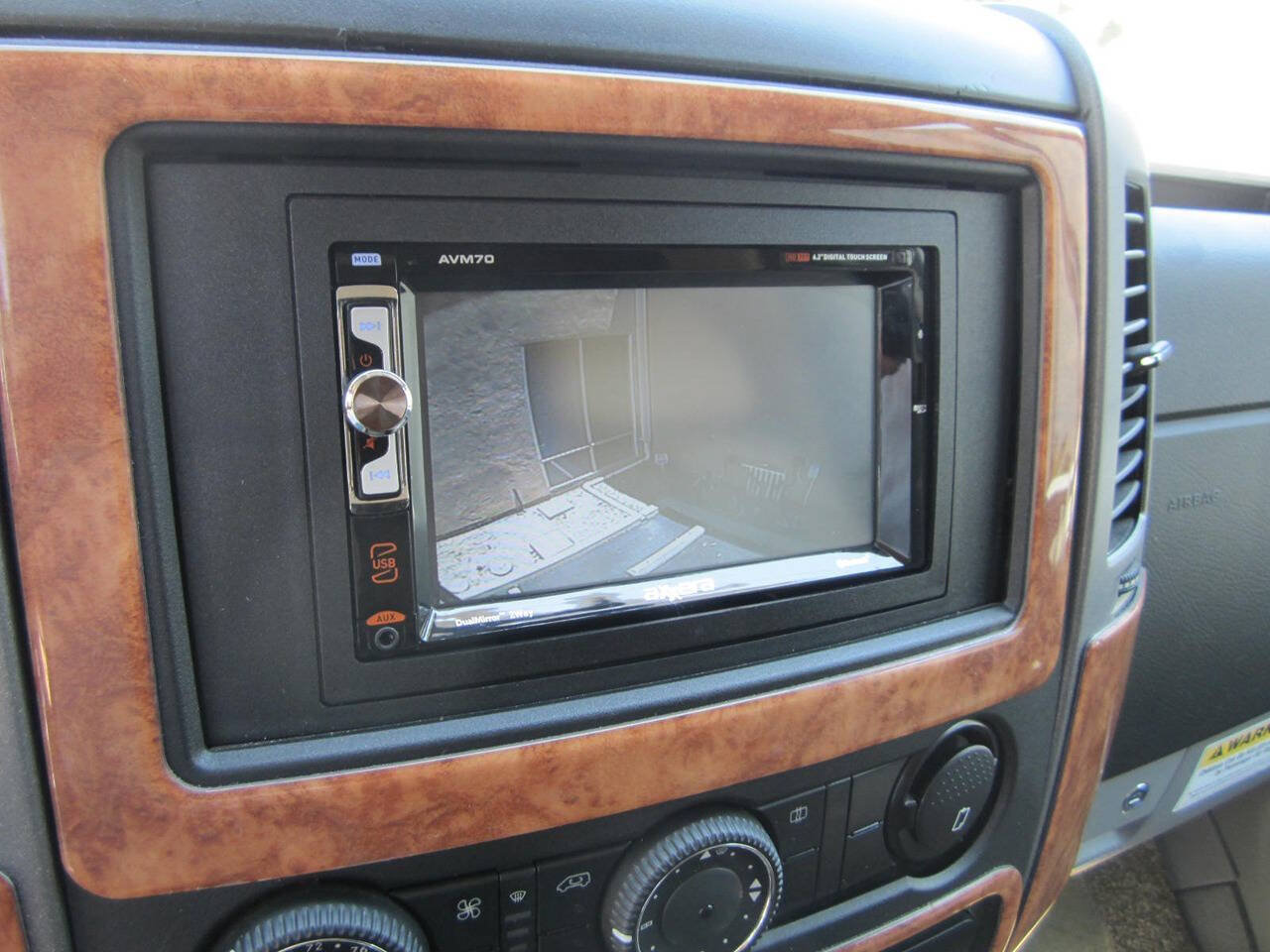 Used 2017 Mercedes-Benz Sprinter 3500 image 57