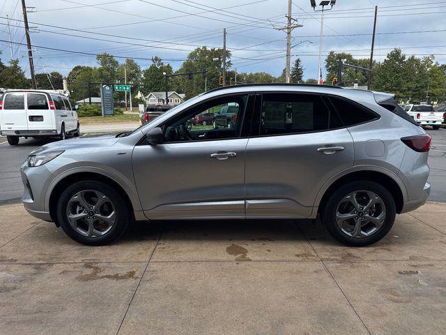 Used 2023 Ford Escape ST-Line w/ Tech Pack #1 image 6