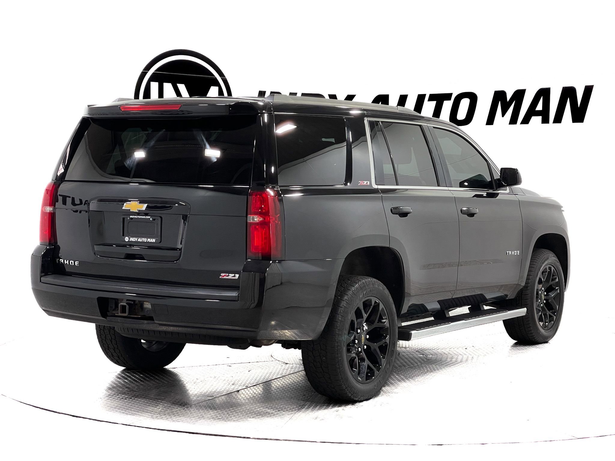 Used 2016 Chevrolet Tahoe LT w/ Off-Road Package AWD/4WD image 4
