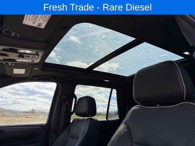 Used 2022 GMC Yukon SLT w/ Max Trailering Package AWD/4WD image 25