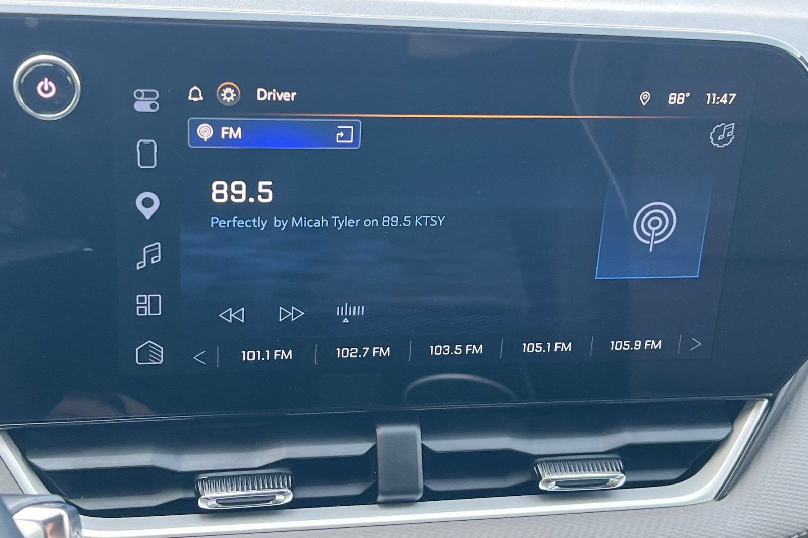 Used 2025 Chevrolet Equinox LT w/ Convenience Package II AWD/4WD image 15