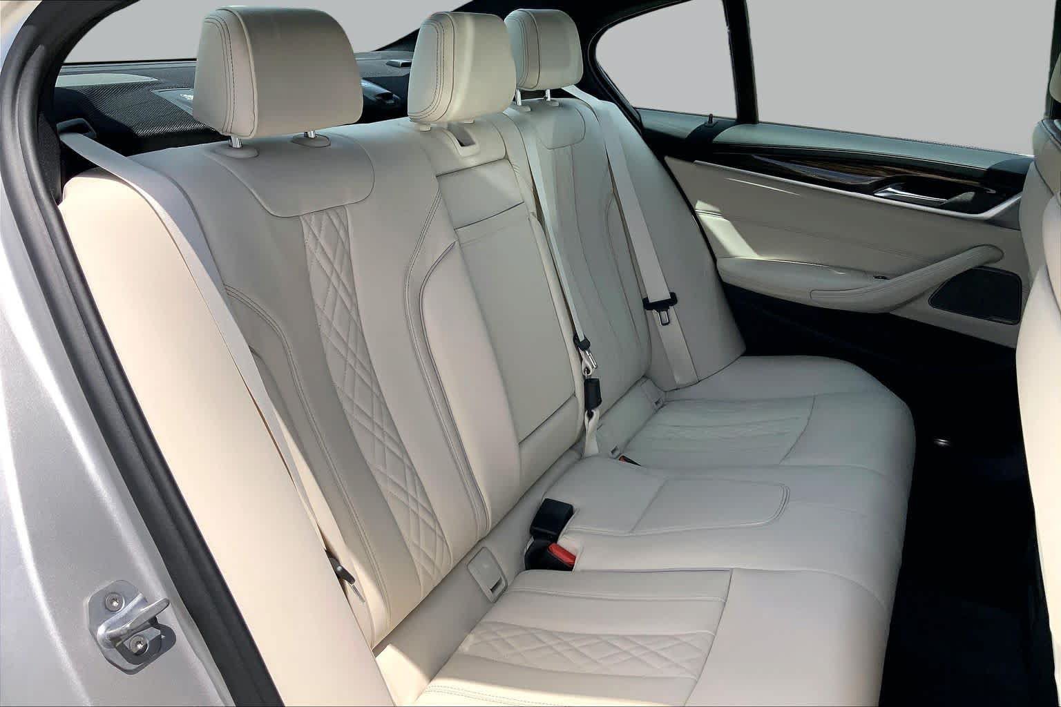 Used 2019 BMW 540i w/ M Sport Package RWD image 19