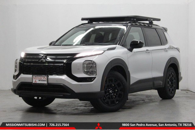 New 2026 Mitsubishi Outlander Trail Edition