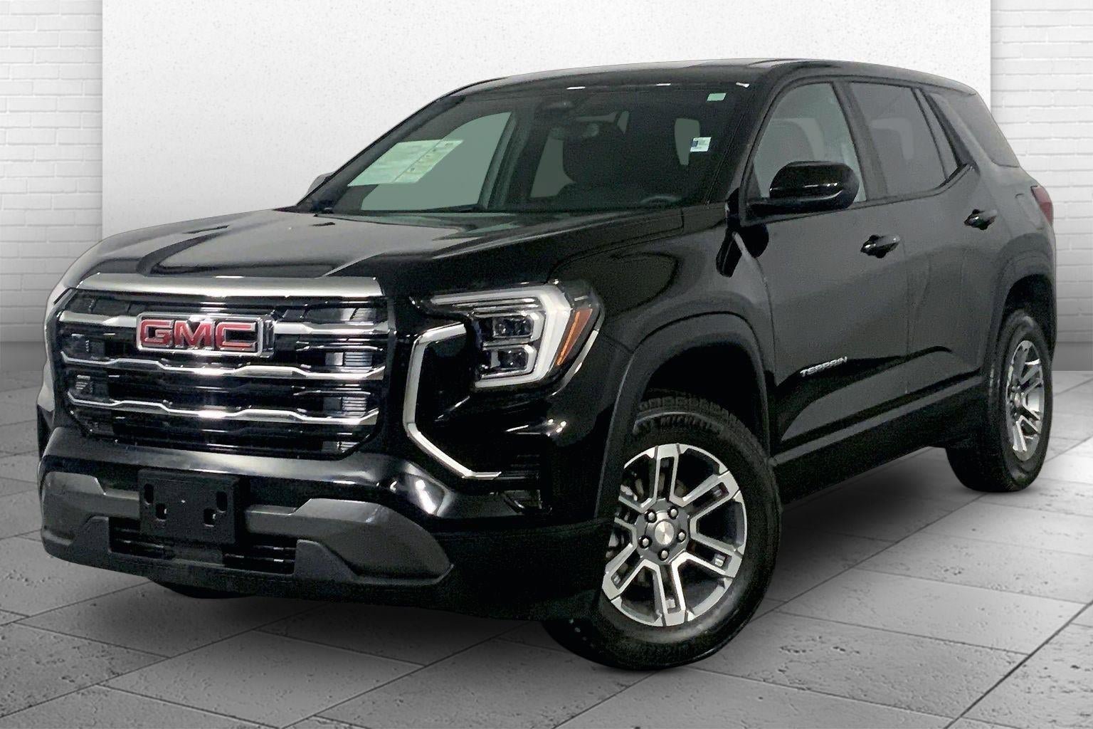 Used 2025 GMC Terrain Elevation AWD/4WD image 14