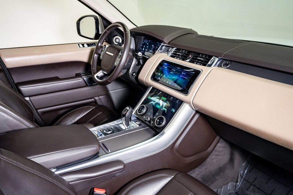 Used 2019 Land Rover Range Rover Sport HSE image 14