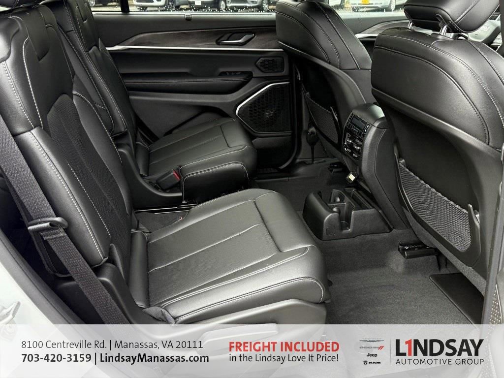 New 2025 Jeep Grand Cherokee L Limited w/ Luxury Tech Group II image 13