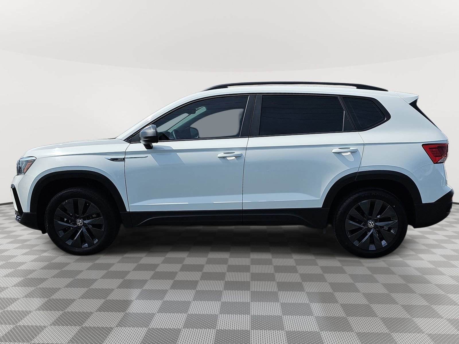 Used 2023 Volkswagen Taos S FWD image 8