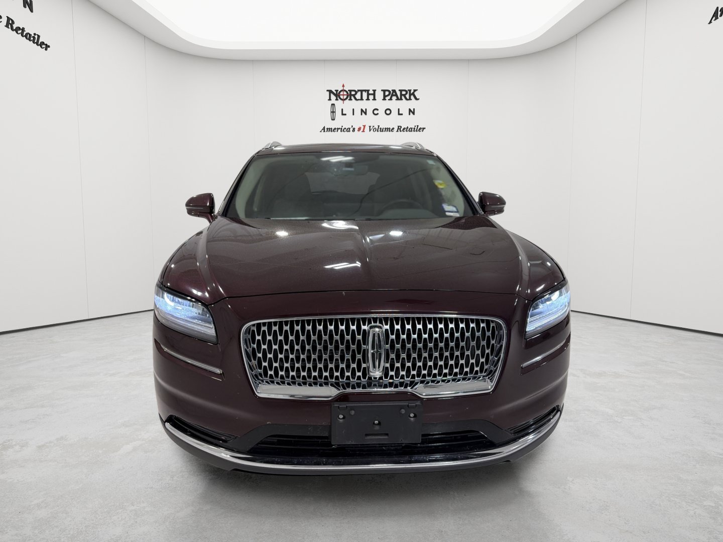 Used 2022 Lincoln Nautilus FWD image 8