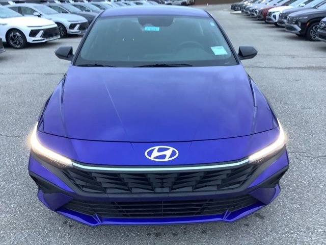 Certified 2025 Hyundai Elantra Sport image 9