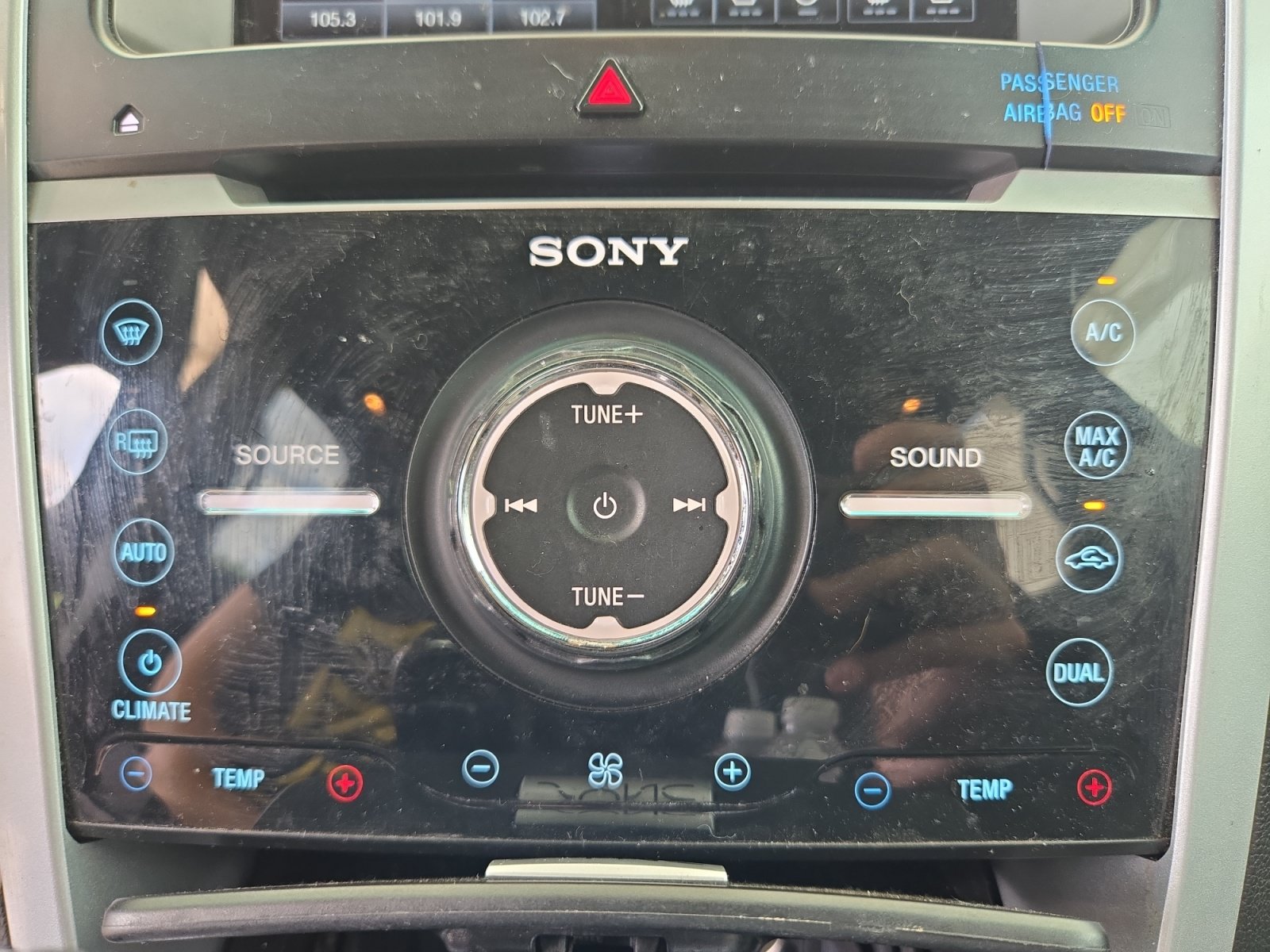 Used 2015 Ford Explorer Sport w/ Equipment Group 401A AWD/4WD image 11