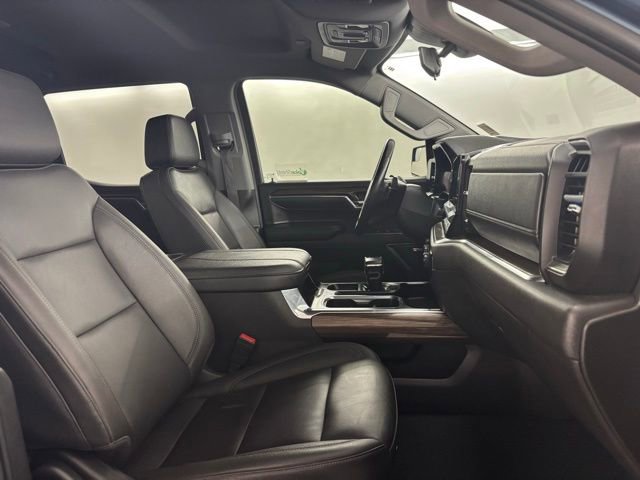Used 2024 Chevrolet Silverado 1500 LT Trail Boss w/ Convenience Package II AWD/4WD image 20