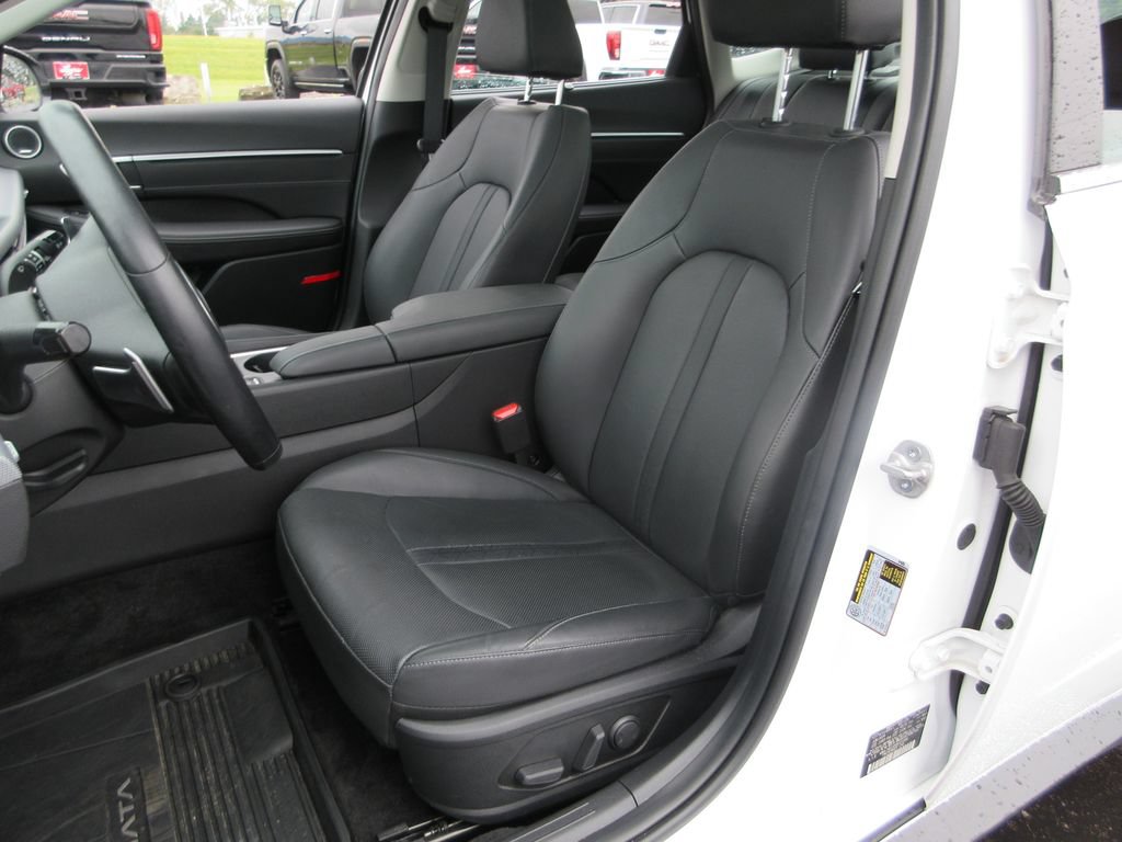 Used 2024 Hyundai Sonata Limited FWD image 21