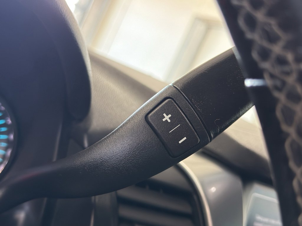 Used 2018 Chevrolet Suburban Premier AWD/4WD image 18