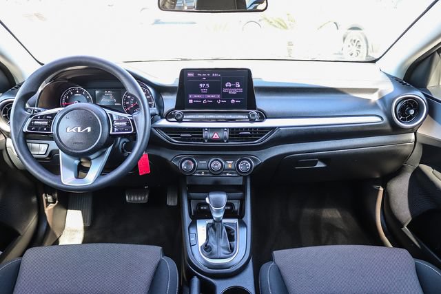 Used 2022 Kia Forte Sedan FWD image 14