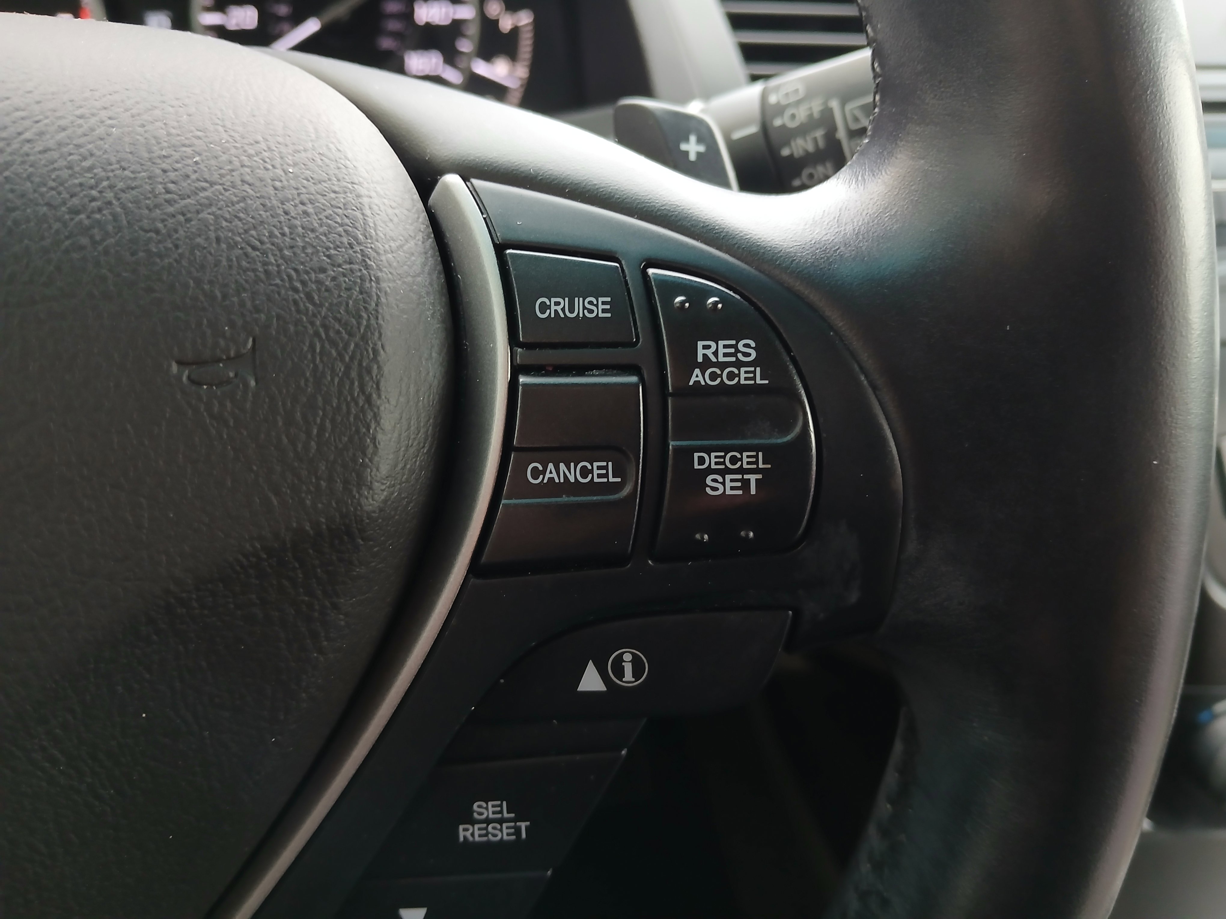 Used 2015 Acura RDX image 11