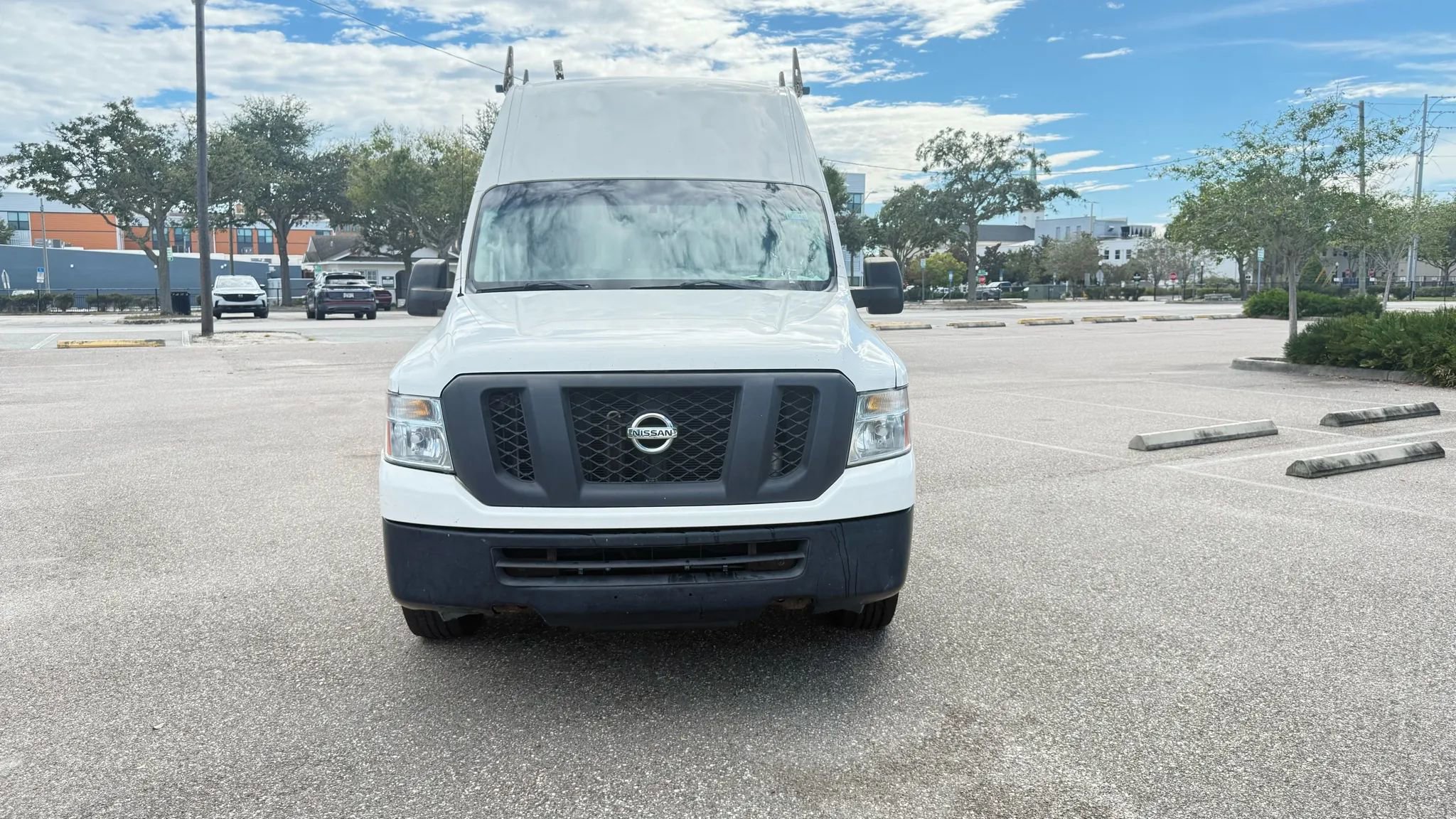 Used 2017 Nissan NV 2500 SV image 3