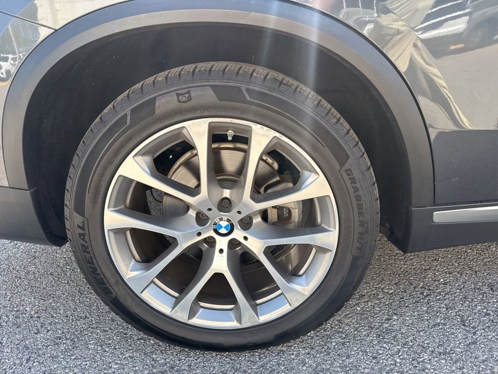 Used 2019 BMW X5 xDrive40i w/ Premium Package 2 image 6